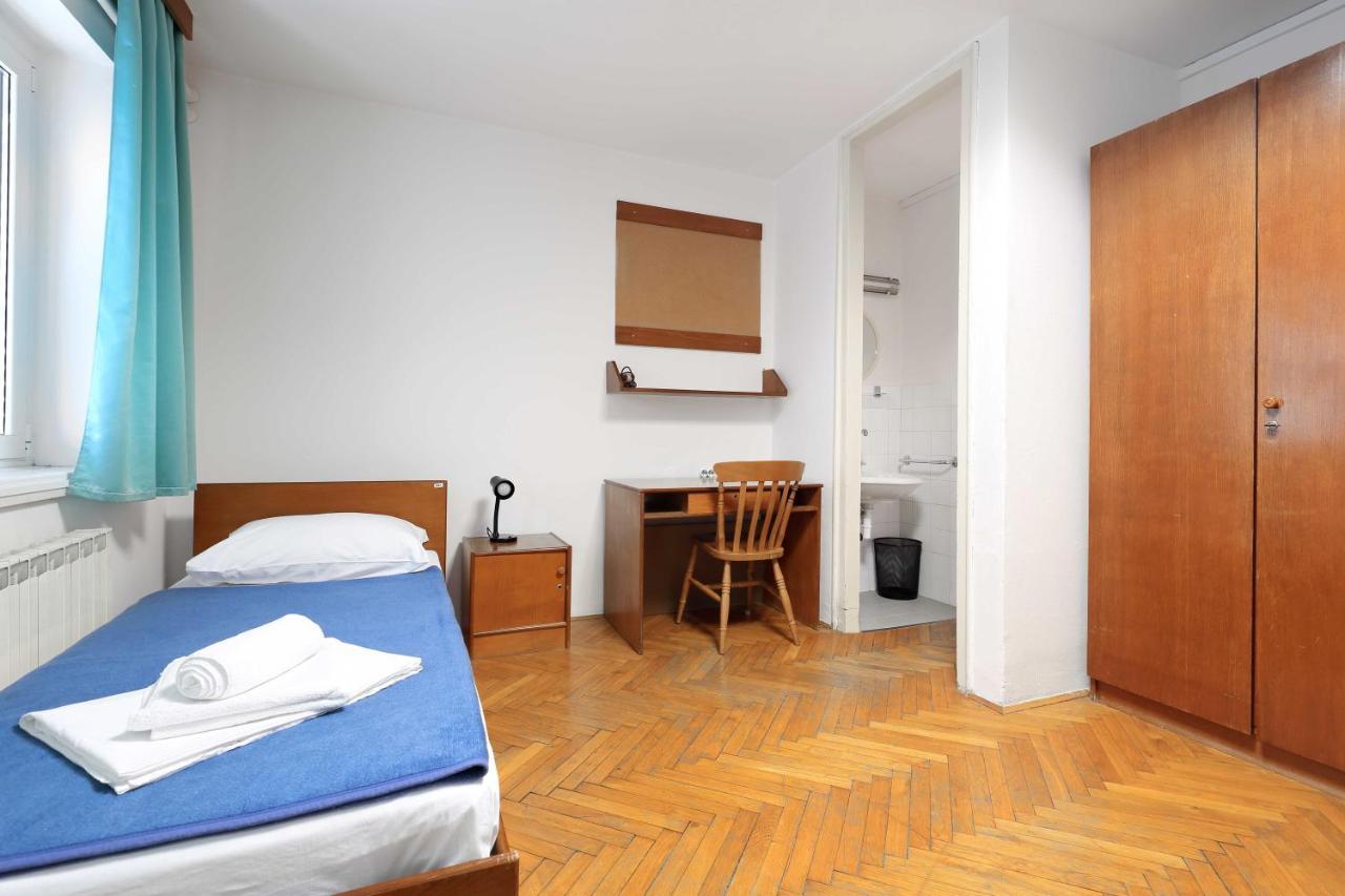 Rooms Studentsko Naselje Ivan Goran Kovacic 리예카 외부 사진