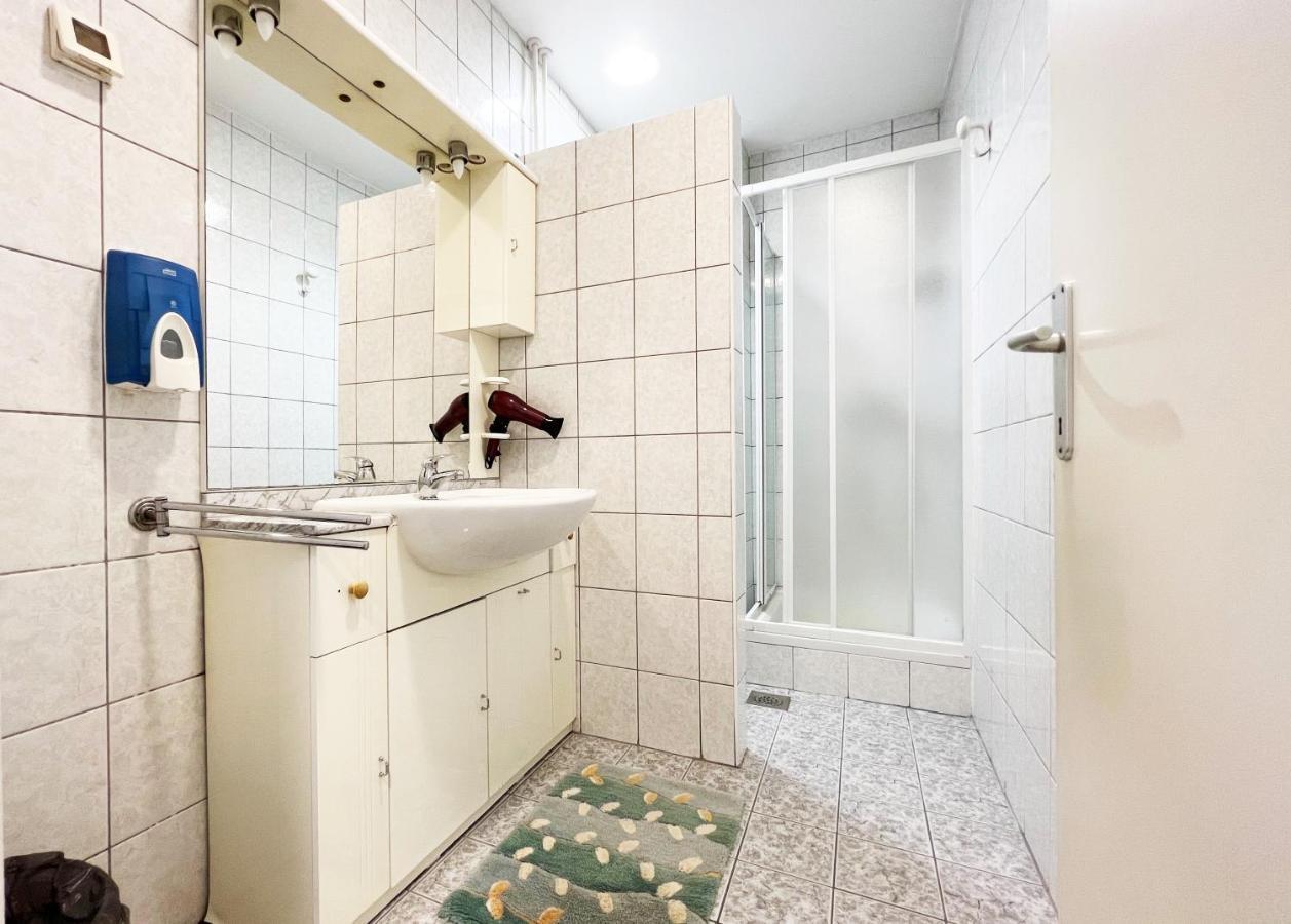 Rooms Studentsko Naselje Ivan Goran Kovacic 리예카 객실 사진