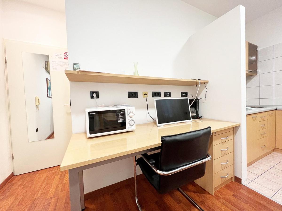 Rooms Studentsko Naselje Ivan Goran Kovacic 리예카 객실 사진